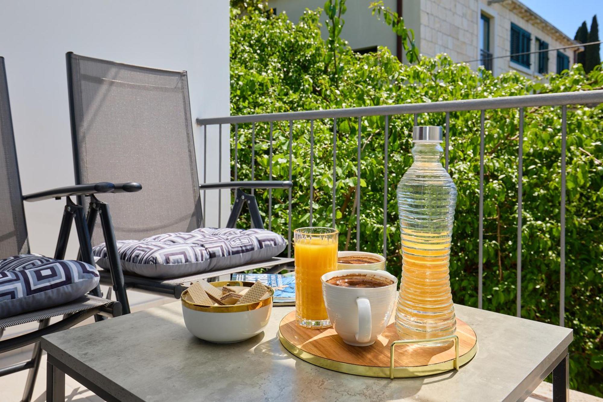 Golden Rose - Walking Distance 1 Km From Old Town *