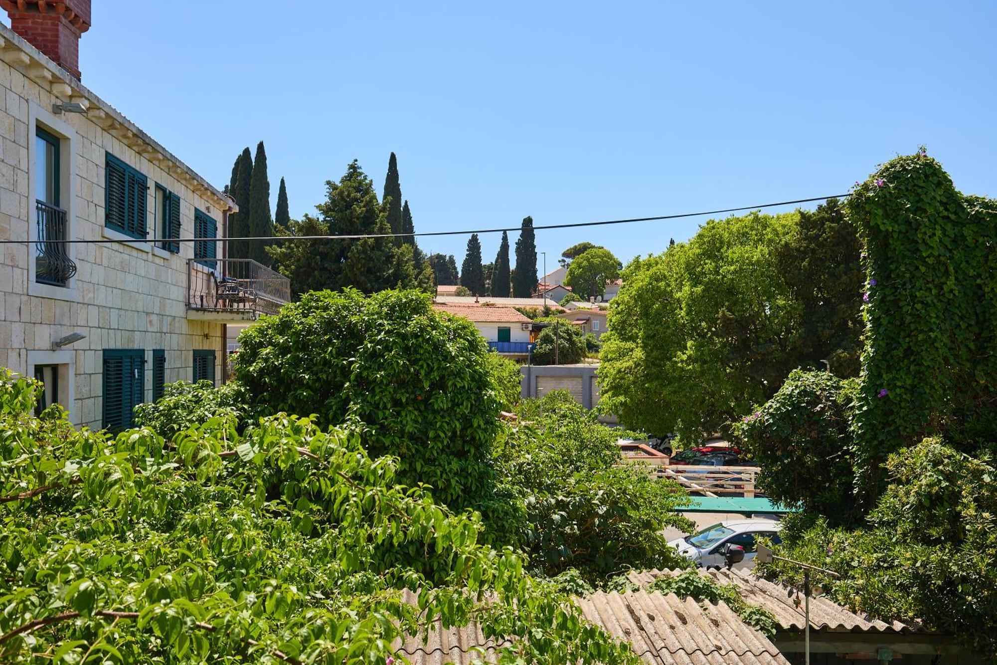Golden Rose - Walking Distance 1 Km From Old Town Appartement *